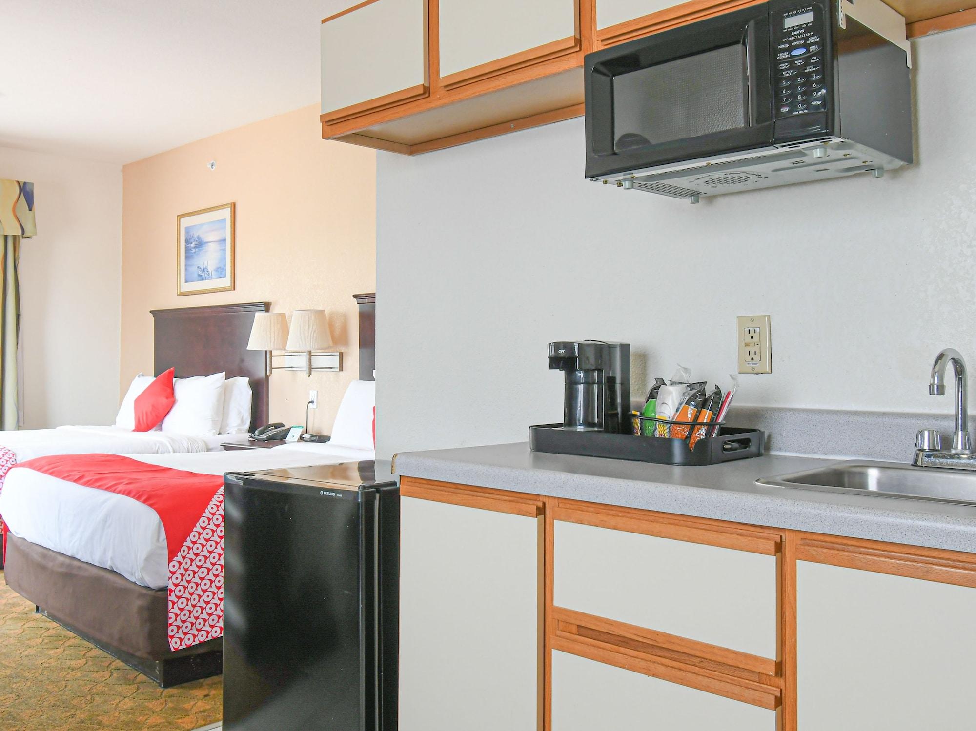 Baymont By Wyndham Houston Brookhollow Екстериор снимка